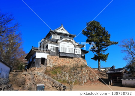 【岡山縣】備中松山城（現存天守閣）冬季 138758722