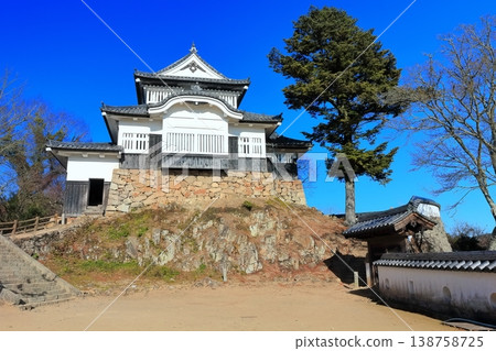 【岡山縣】備中松山城（現存天守閣）冬季 138758725