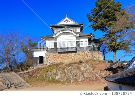 【岡山縣】備中松山城（現存天守閣）冬季 138758734