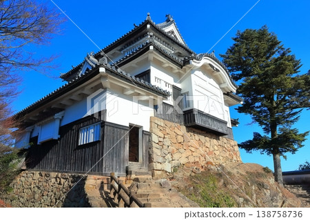 【岡山縣】備中松山城（現存天守閣）冬季 138758736