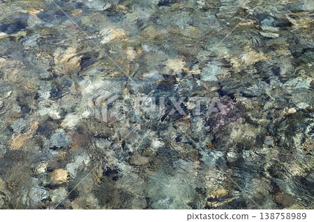 Entrance to Kiyotsu Gorge (Tokamachi City, Niigata Prefecture) - The crystal-clear flow of the Kiyotsu River 138758989