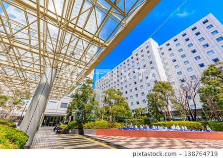 大崎新城位於東京都品川區大崎站東出口。 大崎新城位於東京都品川區大崎站東出口。 138764719