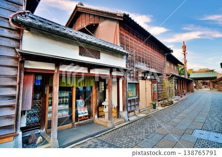 小江戶川越市一番街商店街的街景 138765791