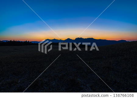 Spring 2026: A beautiful sunset over Soni Plateau as the pampas grass begins to sprout, with the mountain range bathed in golden light and the sky at the blue hour (Part 5) Spring 2026: A beautiful sunset over Soni Plateau as the pampas grass begins to sprout, with the mountain range bathed in golden light and the sky at the blue hour (Part 5) 138766108