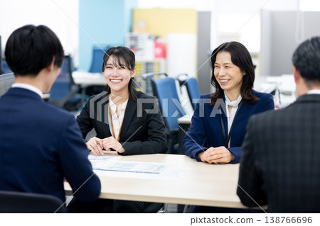 商務談話 商務談話 138766696