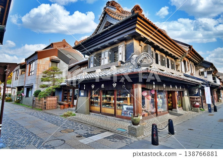 小江戶川越一番街商店街：傳統倉庫街景 138766881