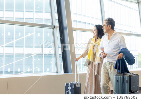 Senior couple traveling Senior couple traveling 138768502