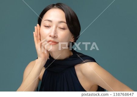 中年女性美麗形象 138768647