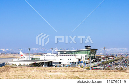 Asahikawa Airport, located in Higashikagura Town, is about to enter the spring tourist season. Asahikawa Airport, located in Higashikagura Town, is about to enter the spring tourist season. 138769149