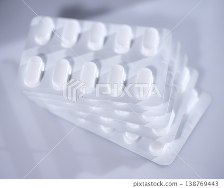 Clinical Style Photography Of Obscure Tablets With Soft Shadow Clinical Style Photography Of Obscure Tablets With Soft Shadow 138769443