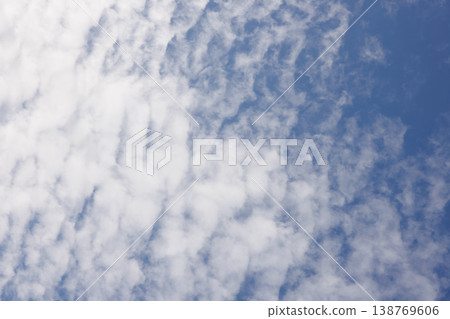 Sky 00354 138769606
