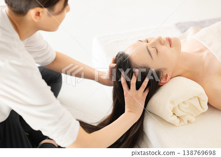 Esthetic image of young women image 138769698
