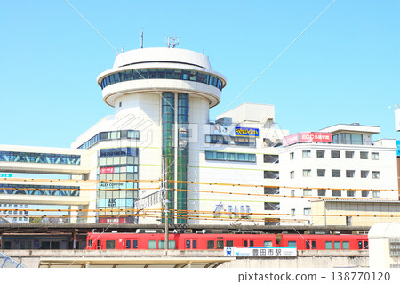 A train stops at Meitetsu Toyotashi Station in Toyota City, Aichi Prefecture A train stops at Meitetsu Toyotashi Station in Toyota City, Aichi Prefecture 138770120