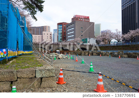 Restoration work on the Kon-yagura (southwest turret) 138770691