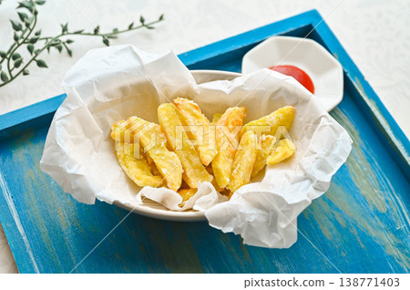 Non-fried potato fries 138771403