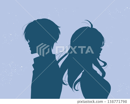 一男一女背靠背站著，剪影映襯著凜冽的寒風。 138771798