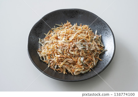 蝦縐紗 138774100