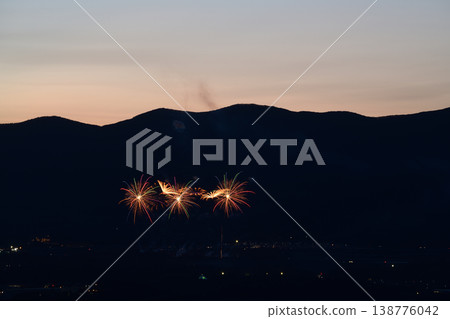 有煙花的風景 138776042