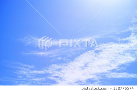 藍色的天空和雲圖像 藍色的天空和雲圖像 138776574