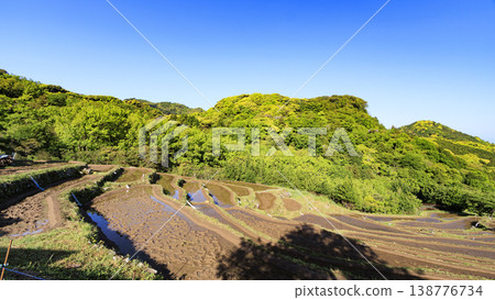 石部梯田、駿河灣以及海對岸的富士山。 138776734