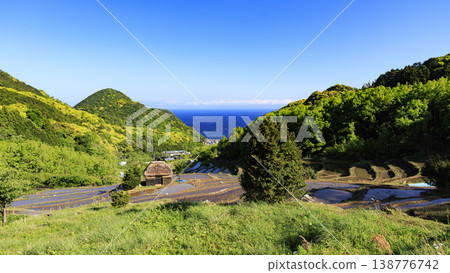 石部梯田、駿河灣以及海對岸的富士山。 138776742