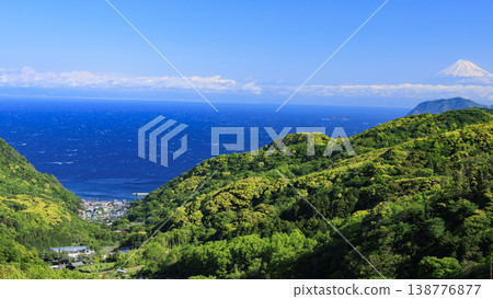 石部梯田、駿河灣以及海對岸的富士山。 138776877