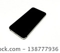 一張簡單的智慧型手機照片，從側面拍攝的。 138777936