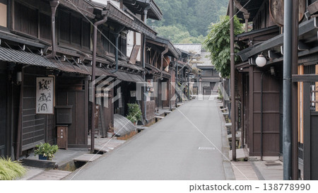 飛Tak高山的老城鎮景觀 138778990