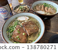 沖繩的獵戶座啤酒和沖繩的牛肉蕎麥麵 138780271
