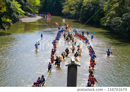 The 63rd Shikinen Sengu (periodic rebuilding of the shrine): Inner Shrine log hauling and river hauling. The 63rd Shikinen Sengu (periodic rebuilding of the shrine): Inner Shrine log hauling and river hauling. 138781679