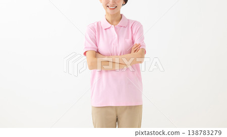 Middle women playing arms 138783279