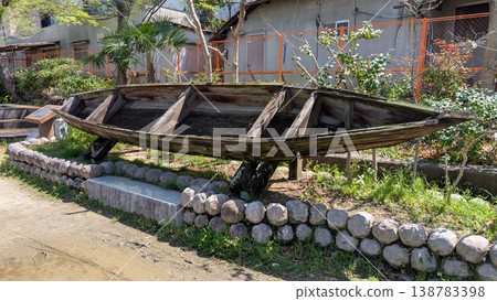 位於寢屋川市友良木綠地內的歷史遺址「三板船」。 138783398