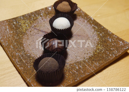 Bite-sized chocolate Bite-sized chocolate 138786122