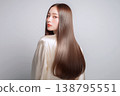 美麗的長髮女子 138795551