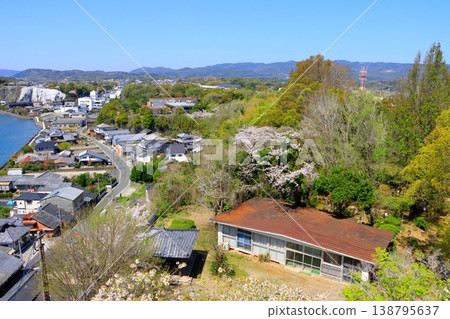 Kitsuki town (viewed from Kitsuki Castle keep) 138795637