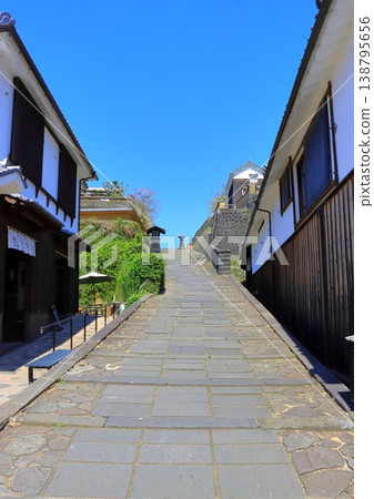 須谷坂（商街、武士家、杵築城下町） 138795656