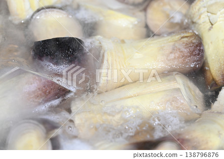 Scenery of boiling bamboo shoots Scenery of boiling bamboo shoots 138796876