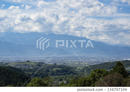 Summer in Yamanashi Prefecture: Chuo City and Minami-Alps City and their streetscapes Summer in Yamanashi Prefecture: Chuo City and Minami-Alps City and their streetscapes 138797104