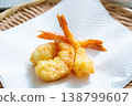 Shrimp tempura 138799607