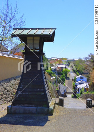 須谷坂、鹽谷坂(武士家、商業街、杵築城下町、垂直構圖) 須谷坂、鹽谷坂(武士家、商業街、杵築城下町、垂直構圖) 138799713