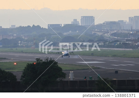 Landing Landing 138801371