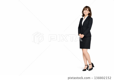 女性的面部表情 138802152