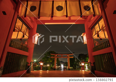 A photo of the vermilion color of Fushimi Inari Taisha Shrine, popular with both domestic and international tourists. A photo of the vermilion color of Fushimi Inari Taisha Shrine, popular with both domestic and international tourists. 138802791