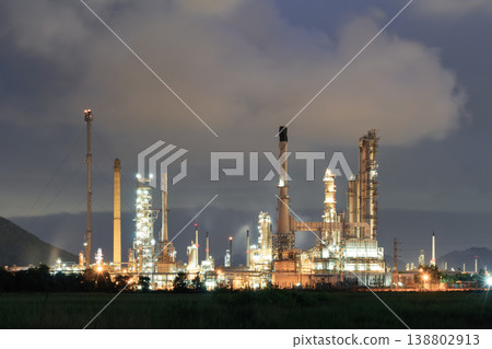Oil Refinery Plant in Bang Lamung, Chonburi 138802913