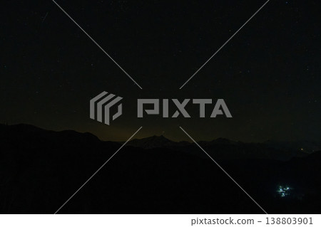 山村的燈光 山村的燈光 138803901
