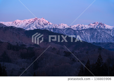 北阿爾卑斯山的摩根羅斯 北阿爾卑斯山的摩根羅斯 138803906