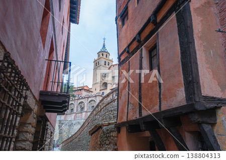 Medieval Street and Architecture in Albarracin, Spain Medieval Street and Architecture in Albarracin, Spain 138804313