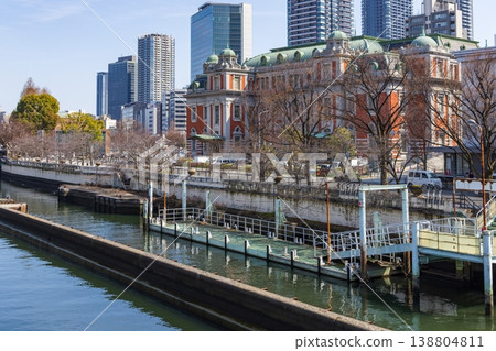 大阪市中央區中之島堂島川海岸風景 大阪市中央區中之島堂島川海岸風景 138804811