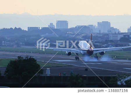 Landing Landing 138807156