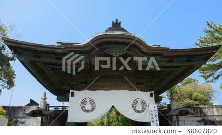 Toyokawa Inari shrine gate Toyokawa Inari shrine gate 138807820